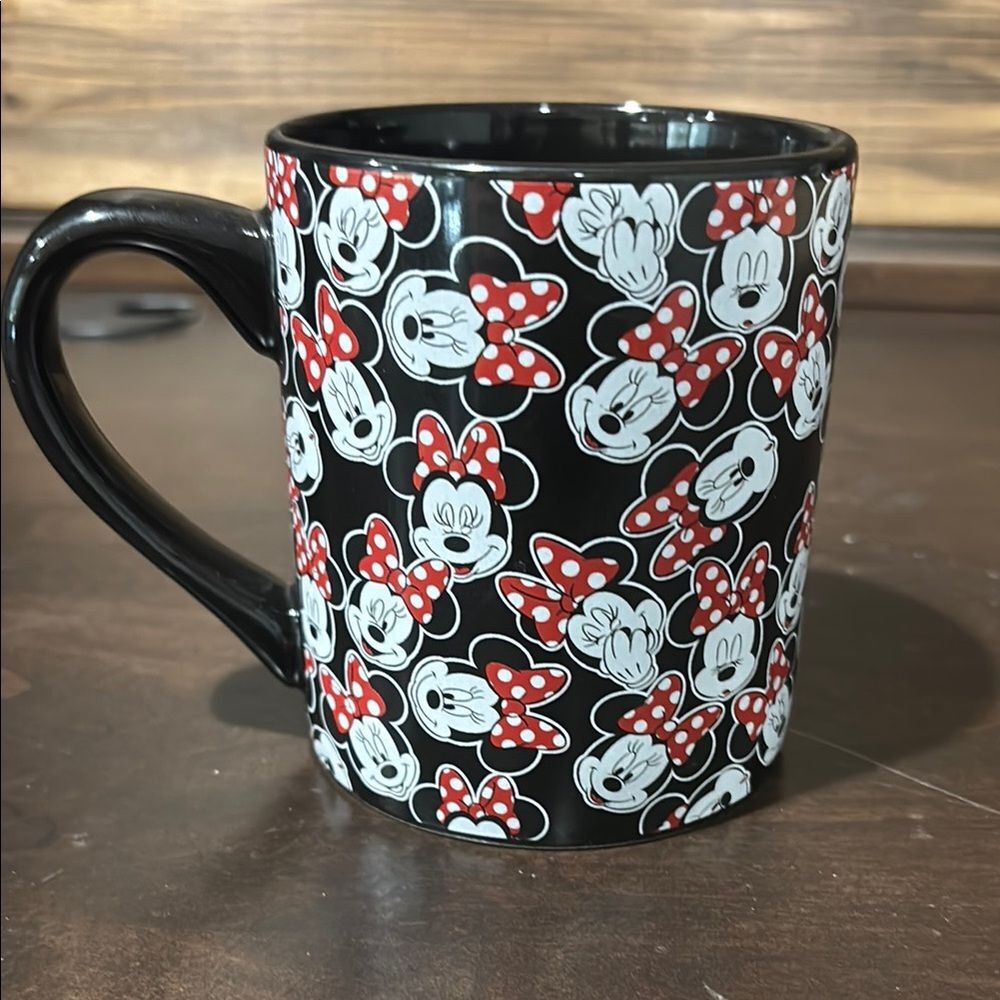 Disney Minnie Mouse Black Red Polka Dot Coffee Cocoa Mug